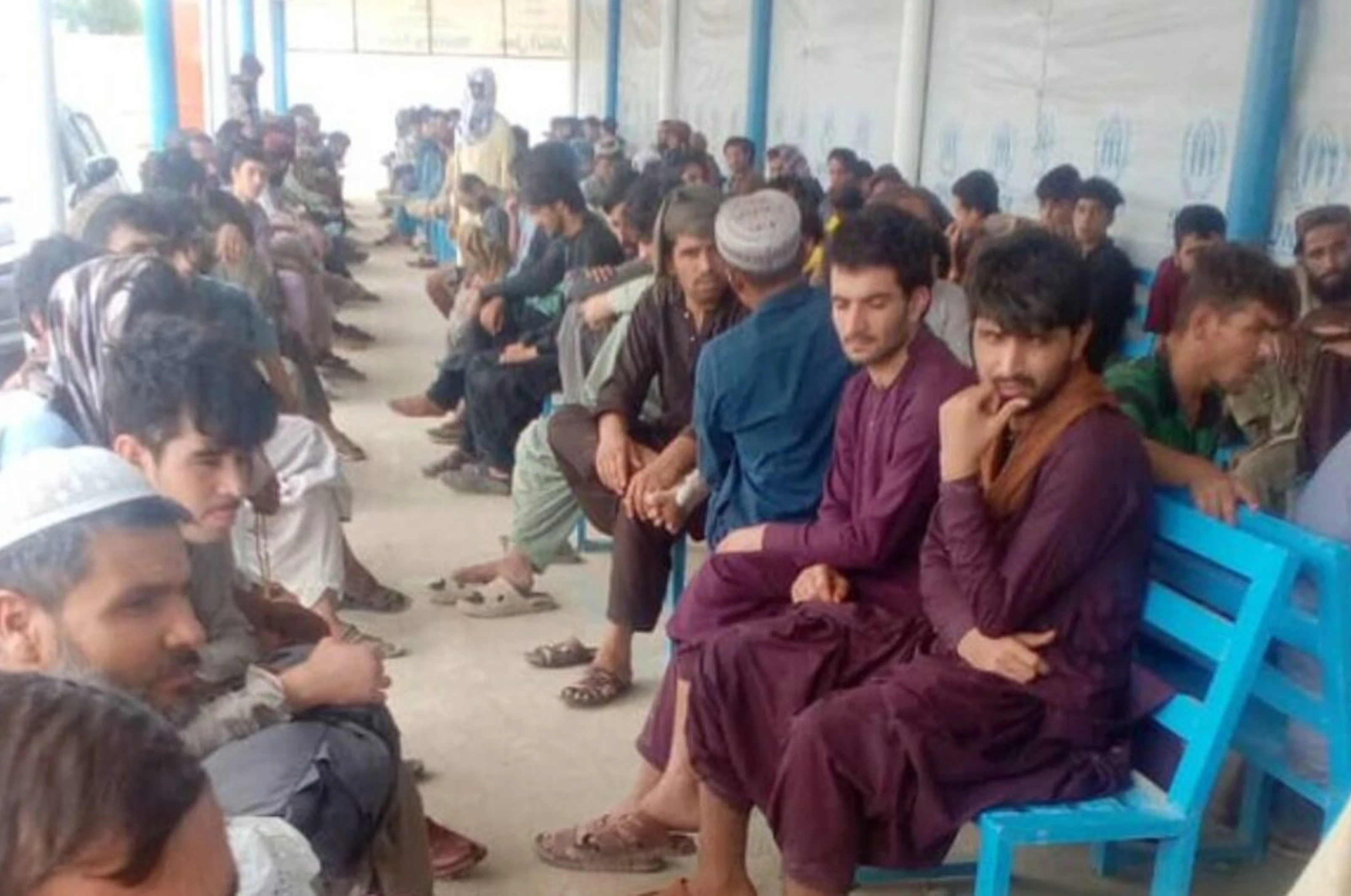 د پاکستان له زندانونو تر ۵۰۰ زیات افغانان را خوشې شوي