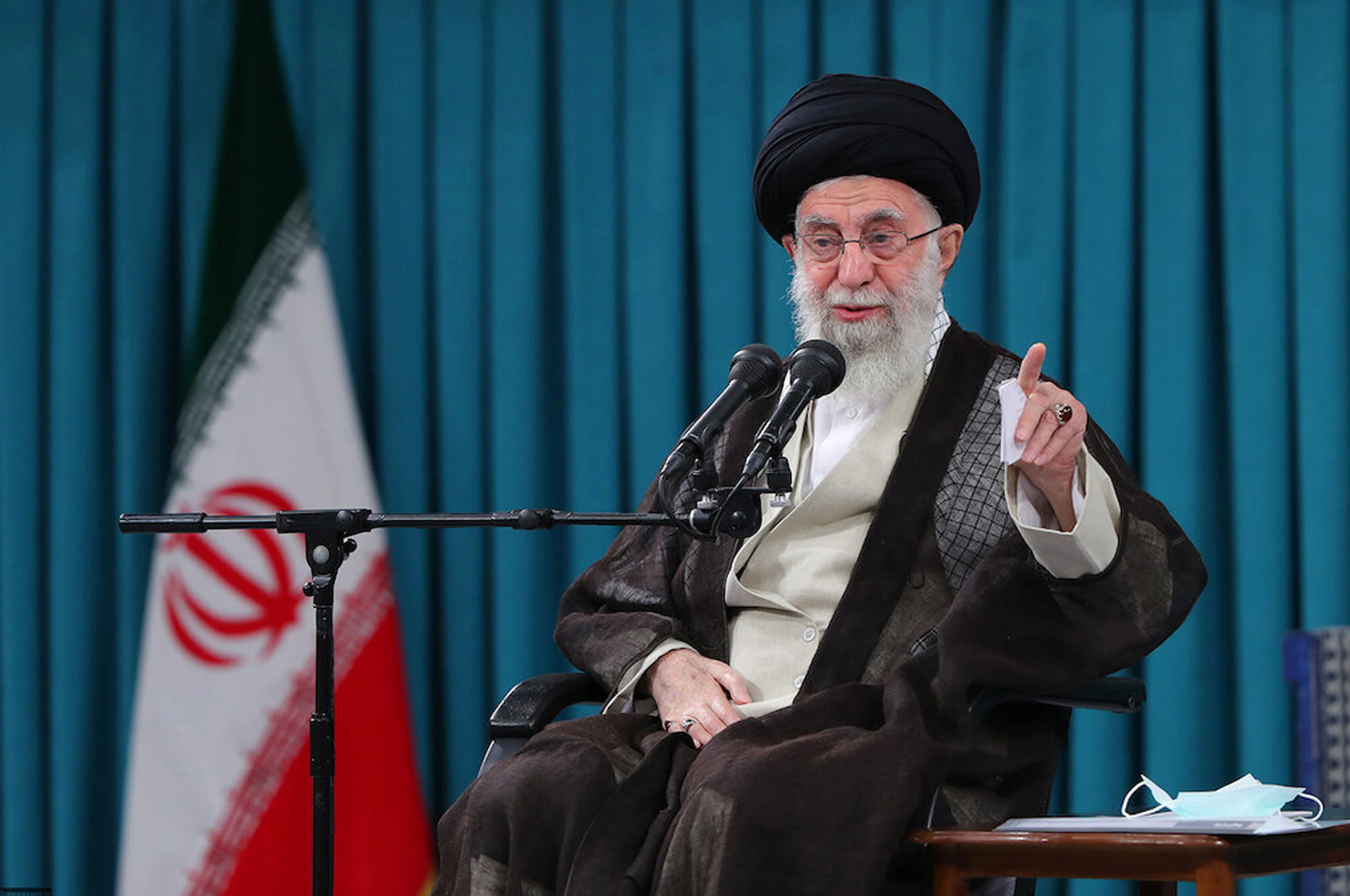 علي خامنه ای: امریکا او اسرائیلو جګړه کې له ماتې پرته هیڅ لاسته راوړنه نه درلوده