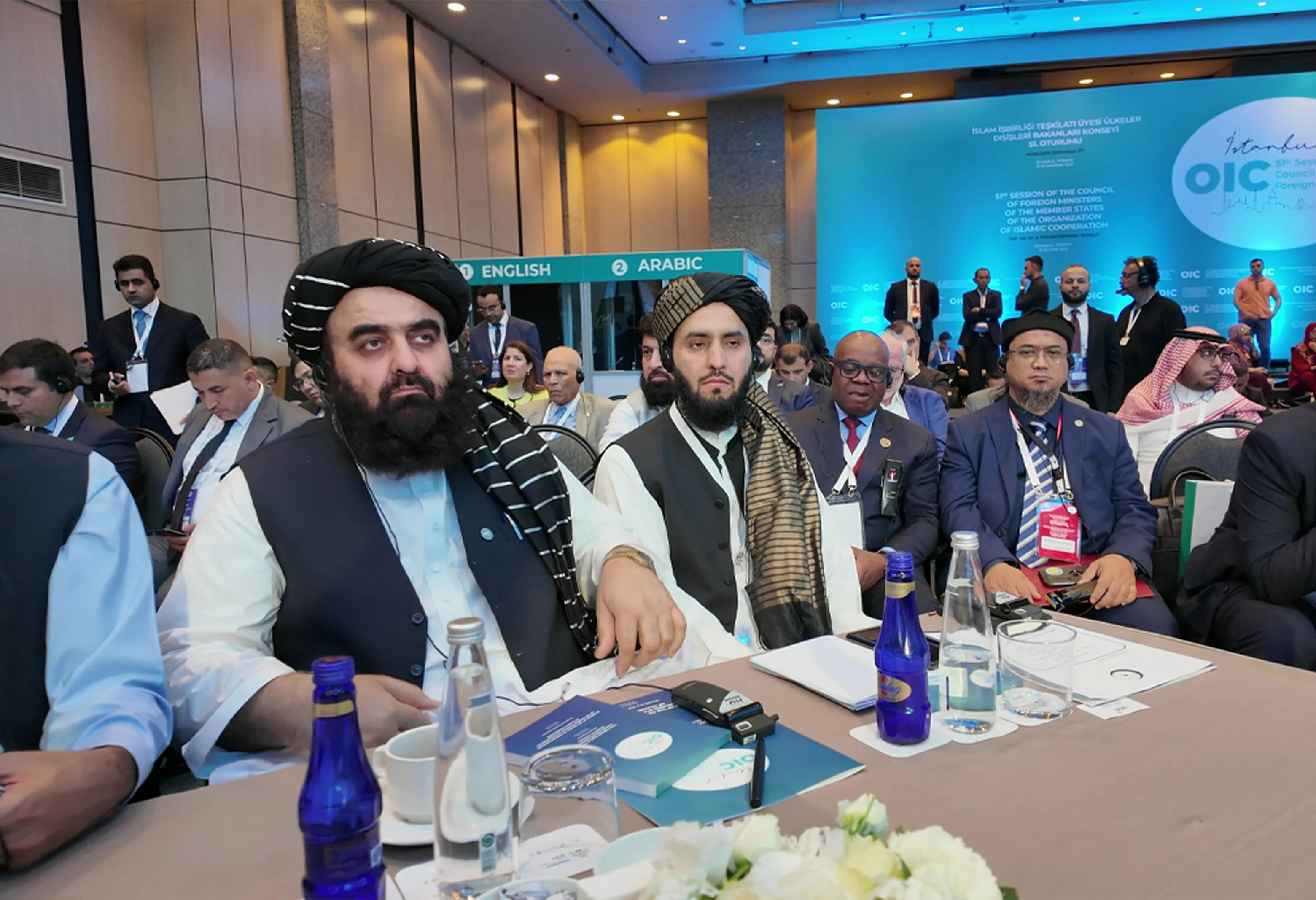 افغان وزیر استانبول کې د اسلامي همکاریو سازمان غونډه کې ګډون کړی