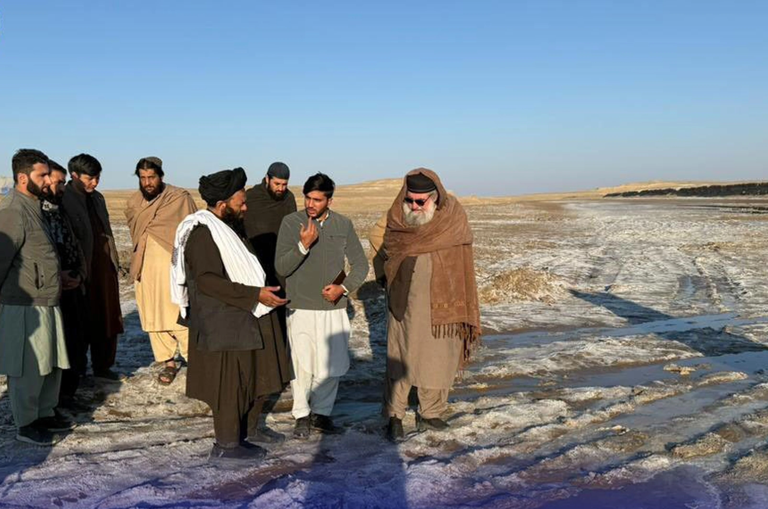 هېواد کې د لیتیم او یورانیم کانونو څېړنه کېږي