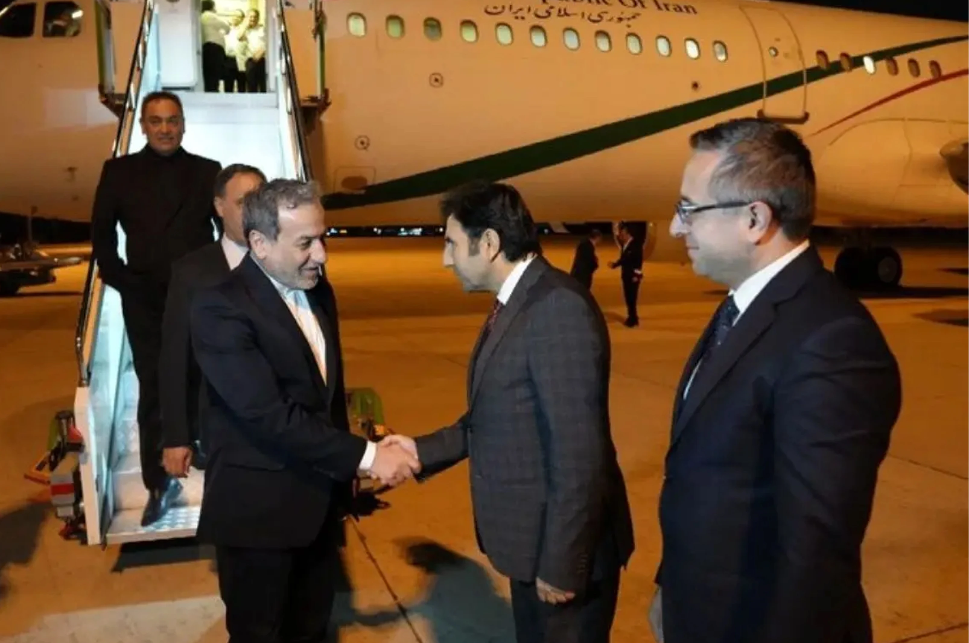 د ایران بهرنیو چارو وزیر ترکیې ته تللی