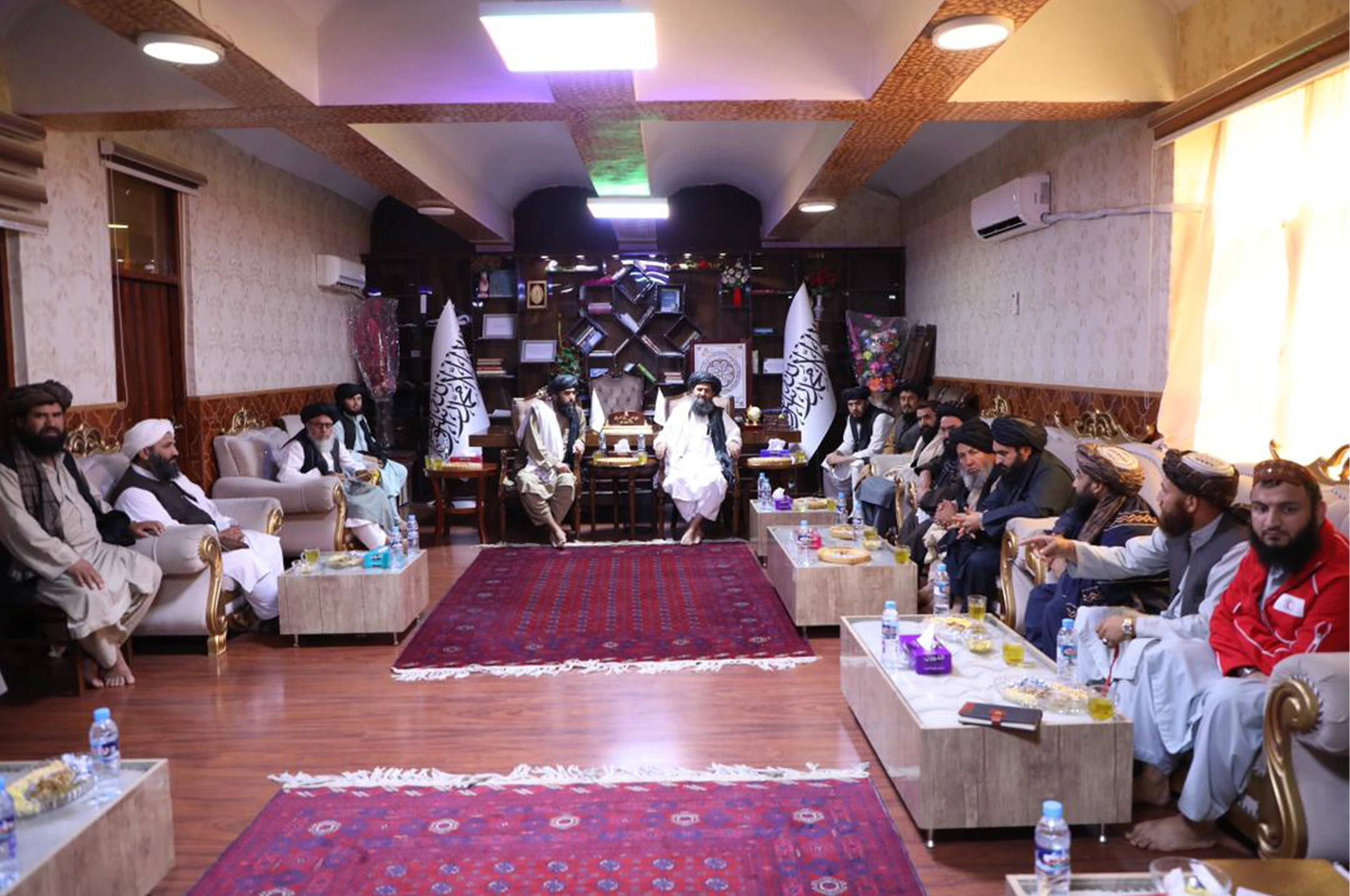 اقتصادي مرستیال د سېلاب ځپلو وضعیت د ارزونې لپاره بغلان ته سفر کړی