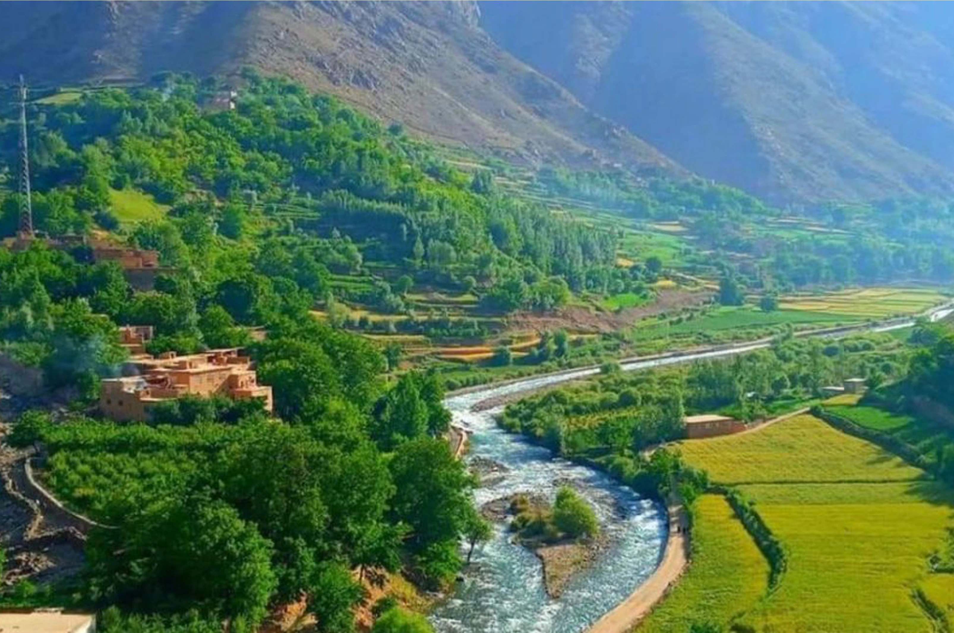 د اختر شپو او ورځو کې تر ۲۰ زرو زیات سيلانیان پنجشیر ته تللي دي