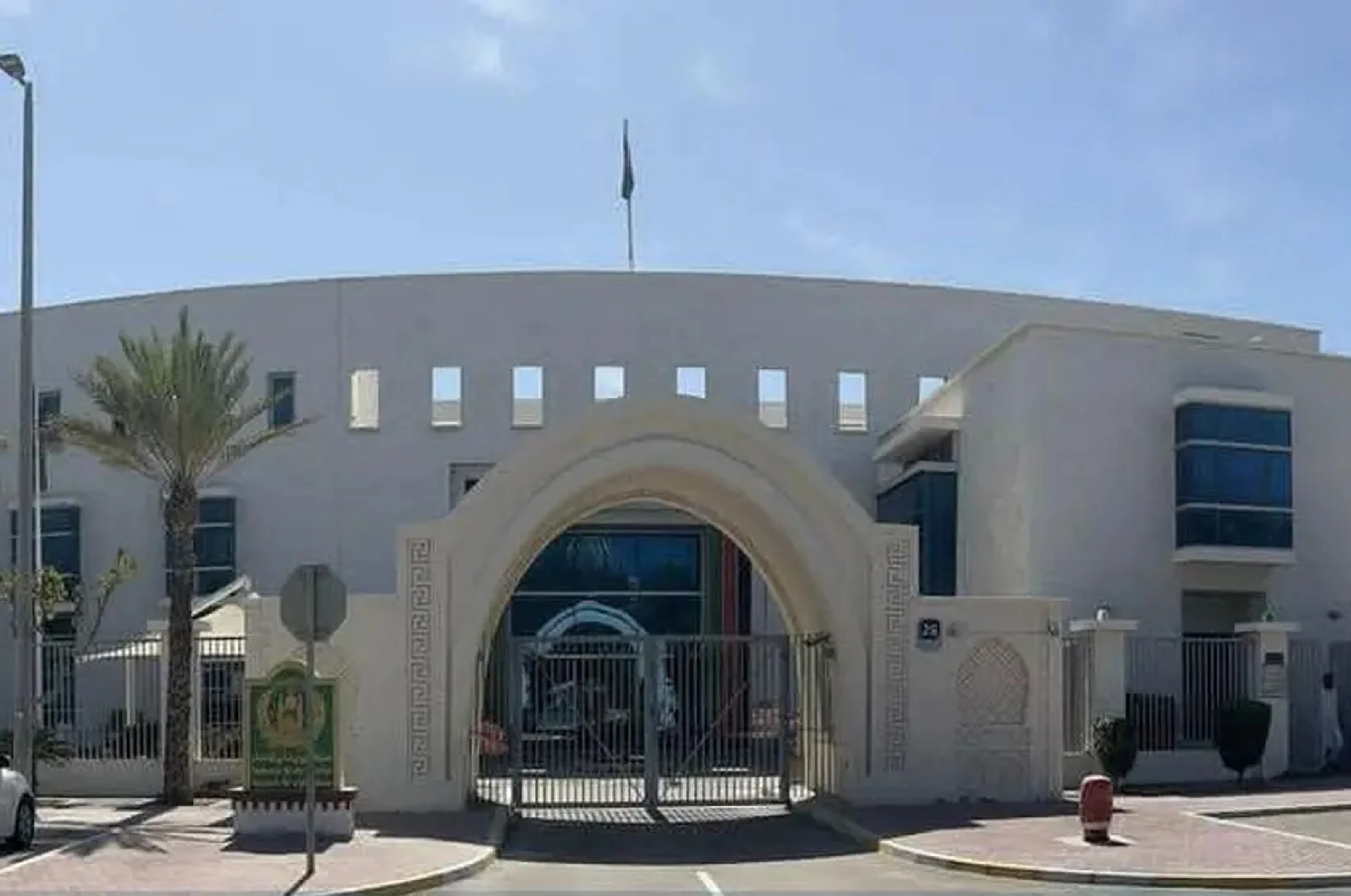 متحده عربي اماراتو ۱۳۷ افغان بندیان ازاد کړي