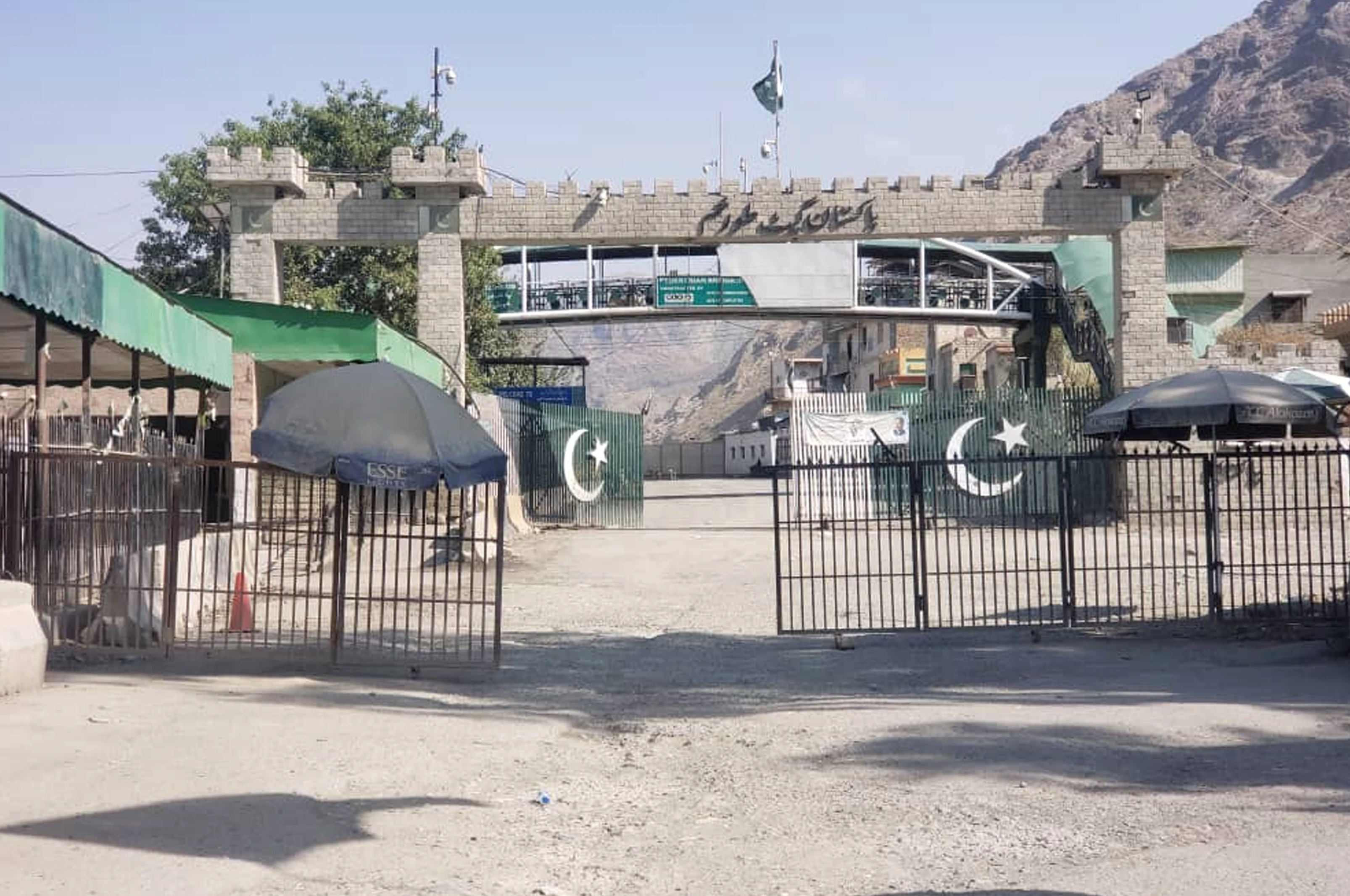 افغان او پاکستاني سوداګرو د تورخم دروازې د خلاصون هوکړه کړې