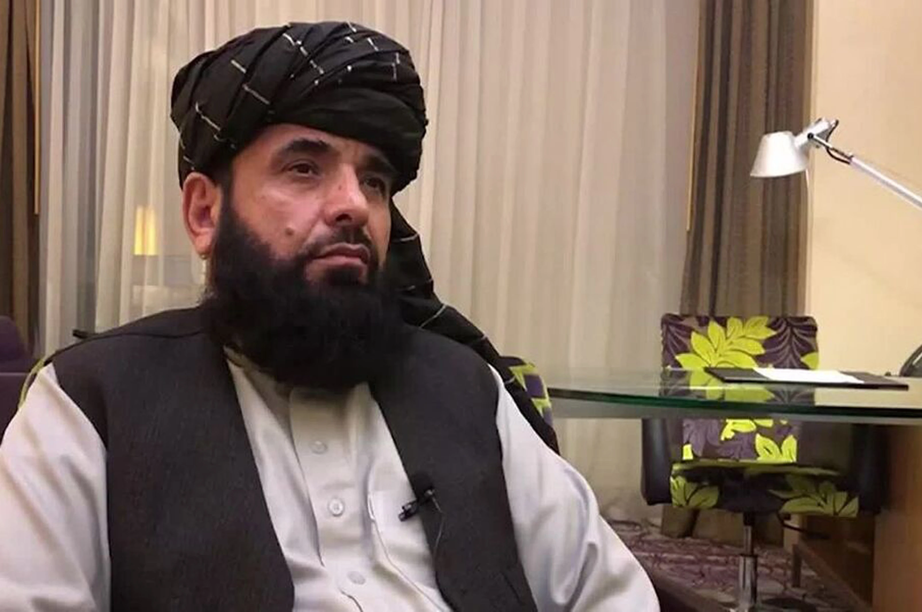 سهیل شاهین:  ملګرو ملتونو کې د افغانستان څوکۍ د اسلامي امارت حق دی