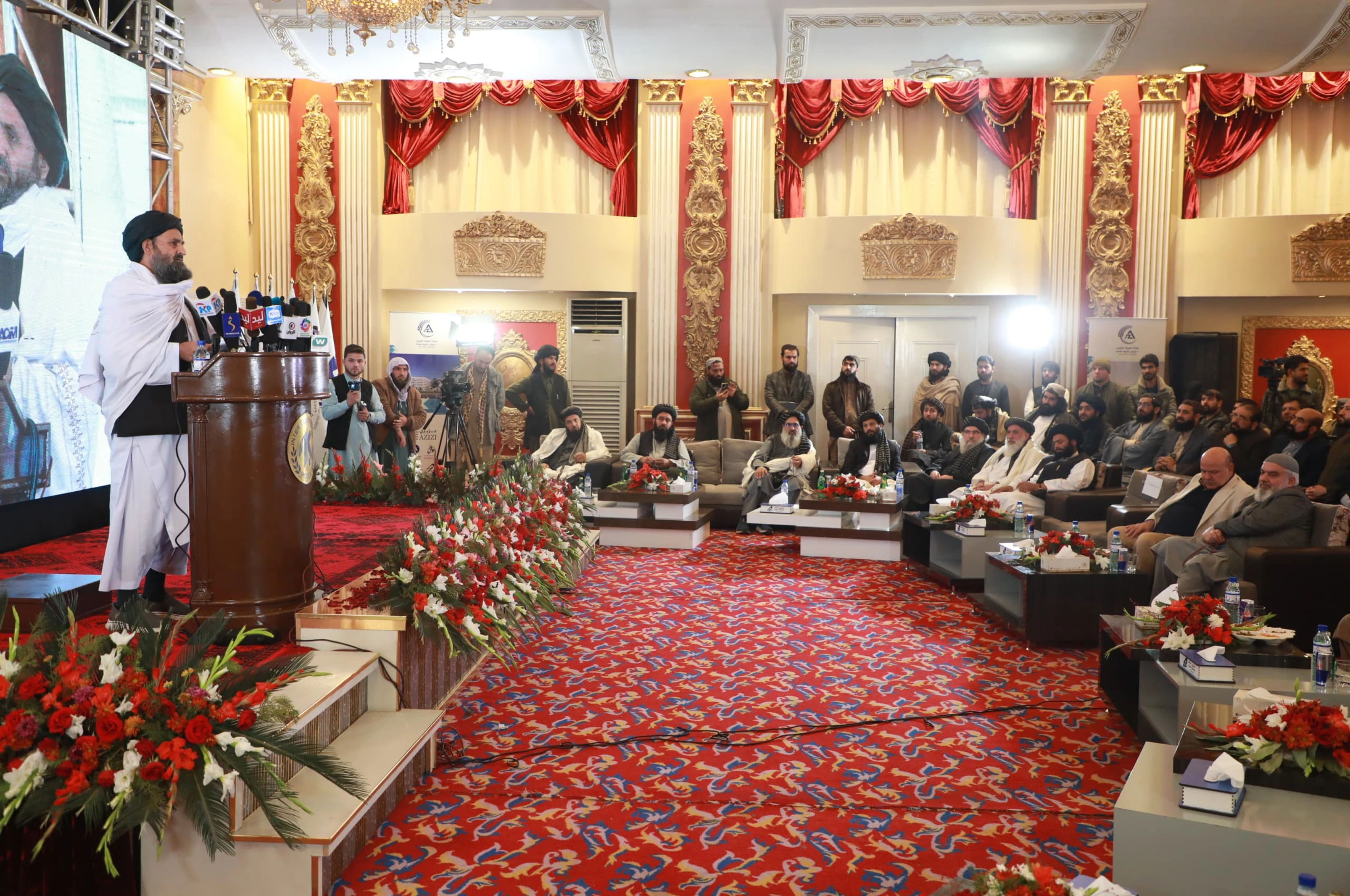کابل کې د روغتیا، زده کړو او برېښنا مهمو پروژو چارې پیل شوې