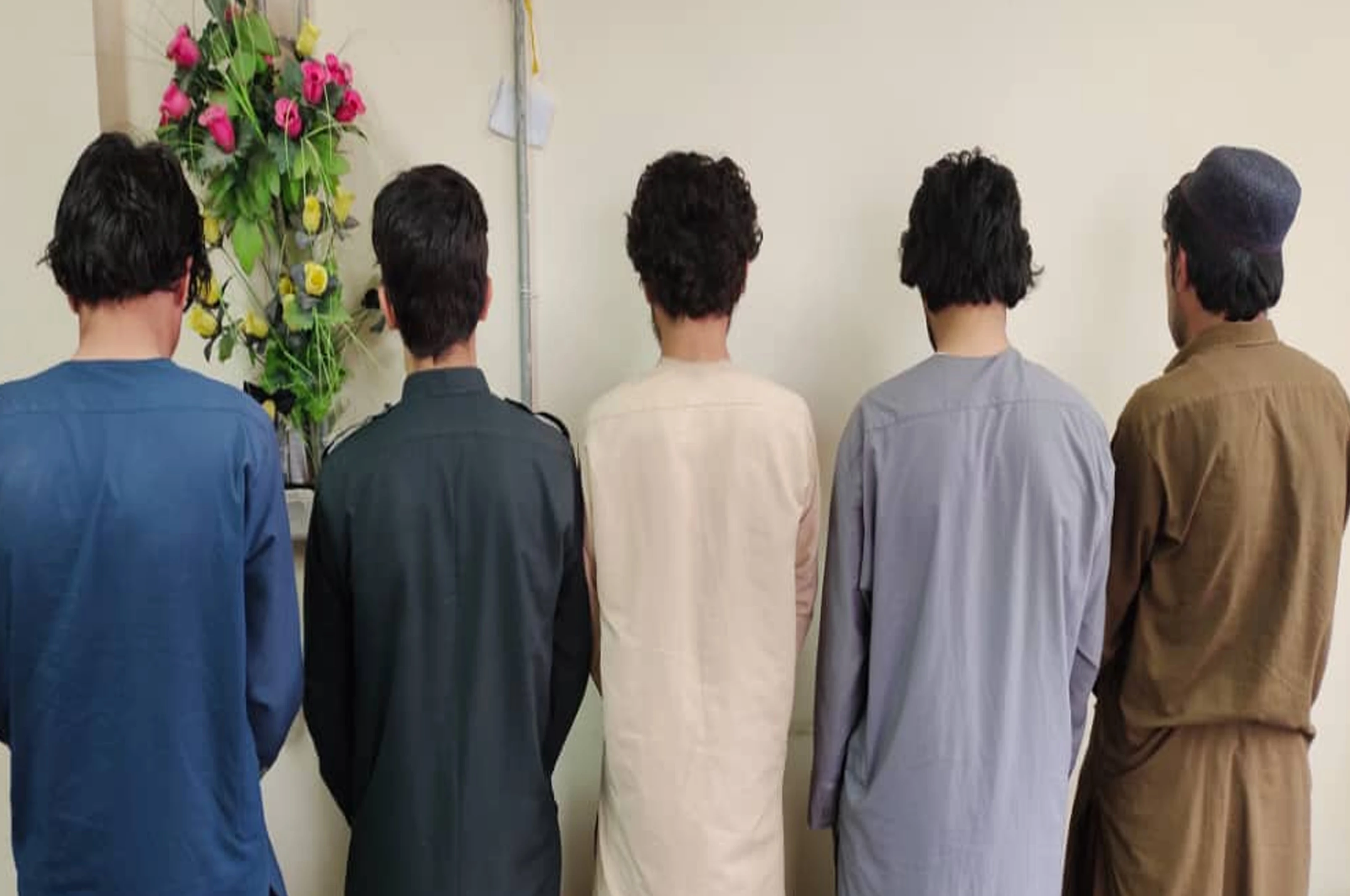 خوست کې د غلو پنځه کسیزه بانډ نیول شوی