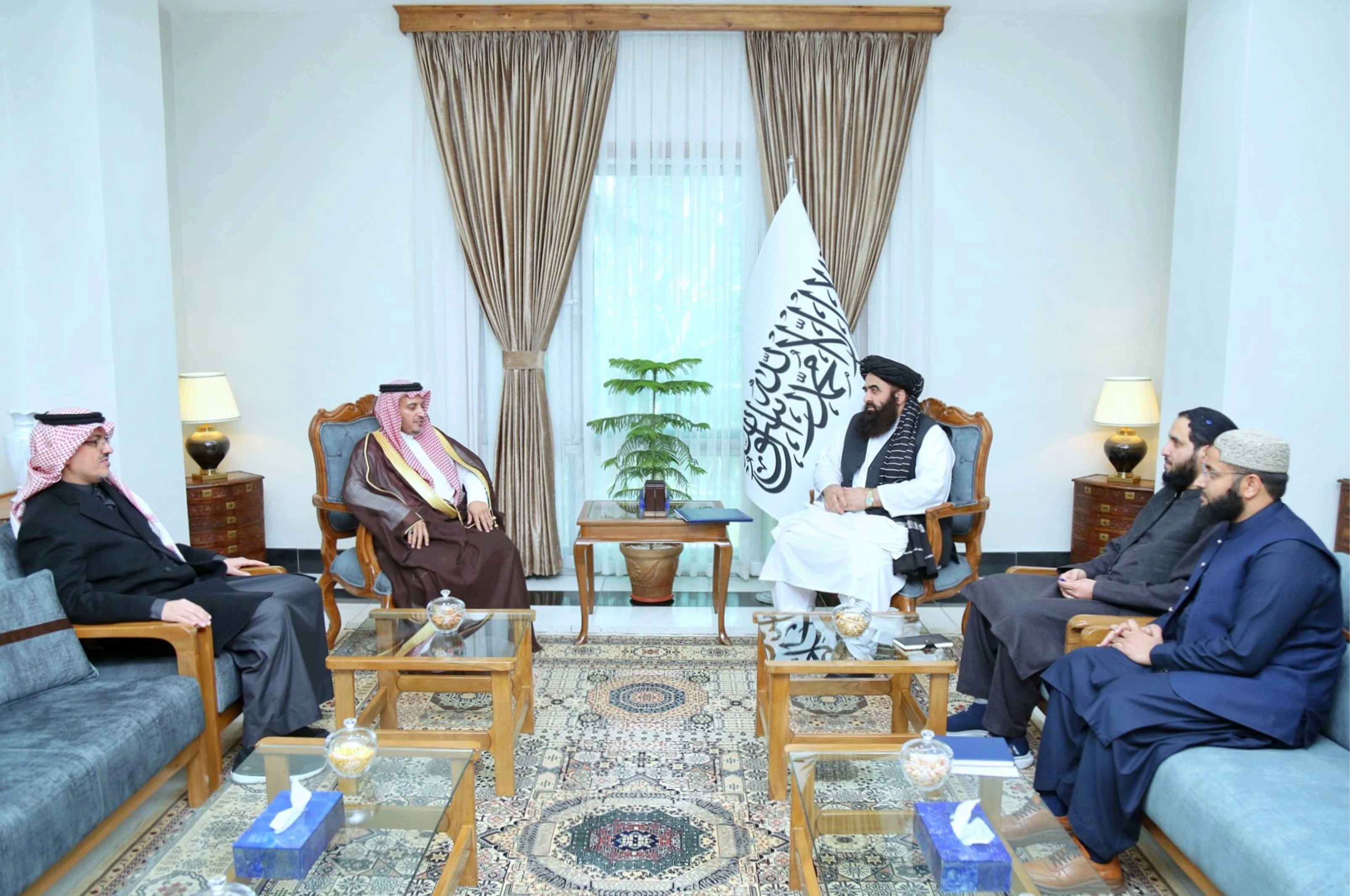 سعودي کې مېشتو افغانانو ته دې کونسلي خدمات زیات شي