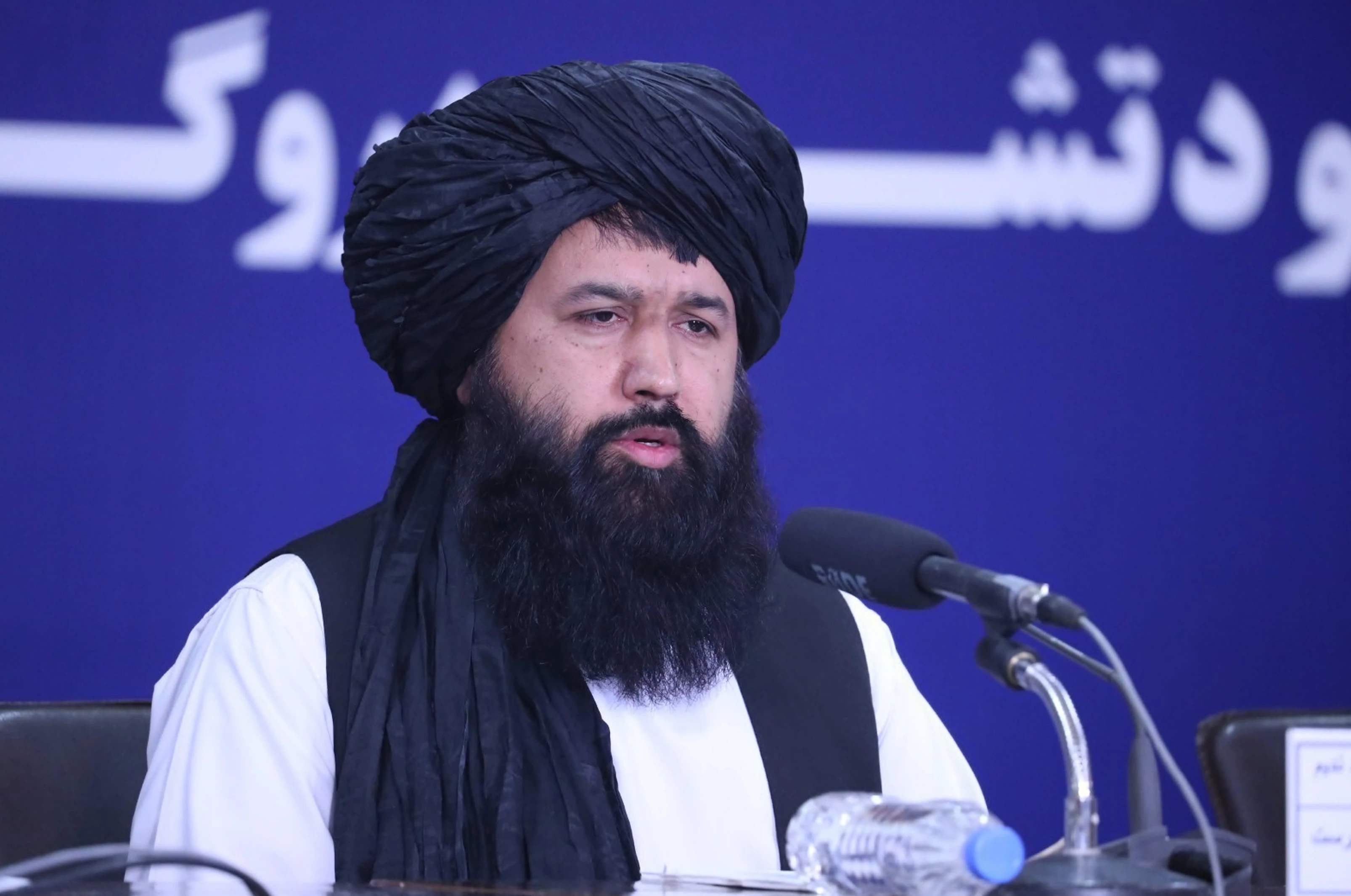 د ا.ا مشرتابه وروستی فرمان به په ټولنه کې راټوکېدلې ستونزې حل کړي