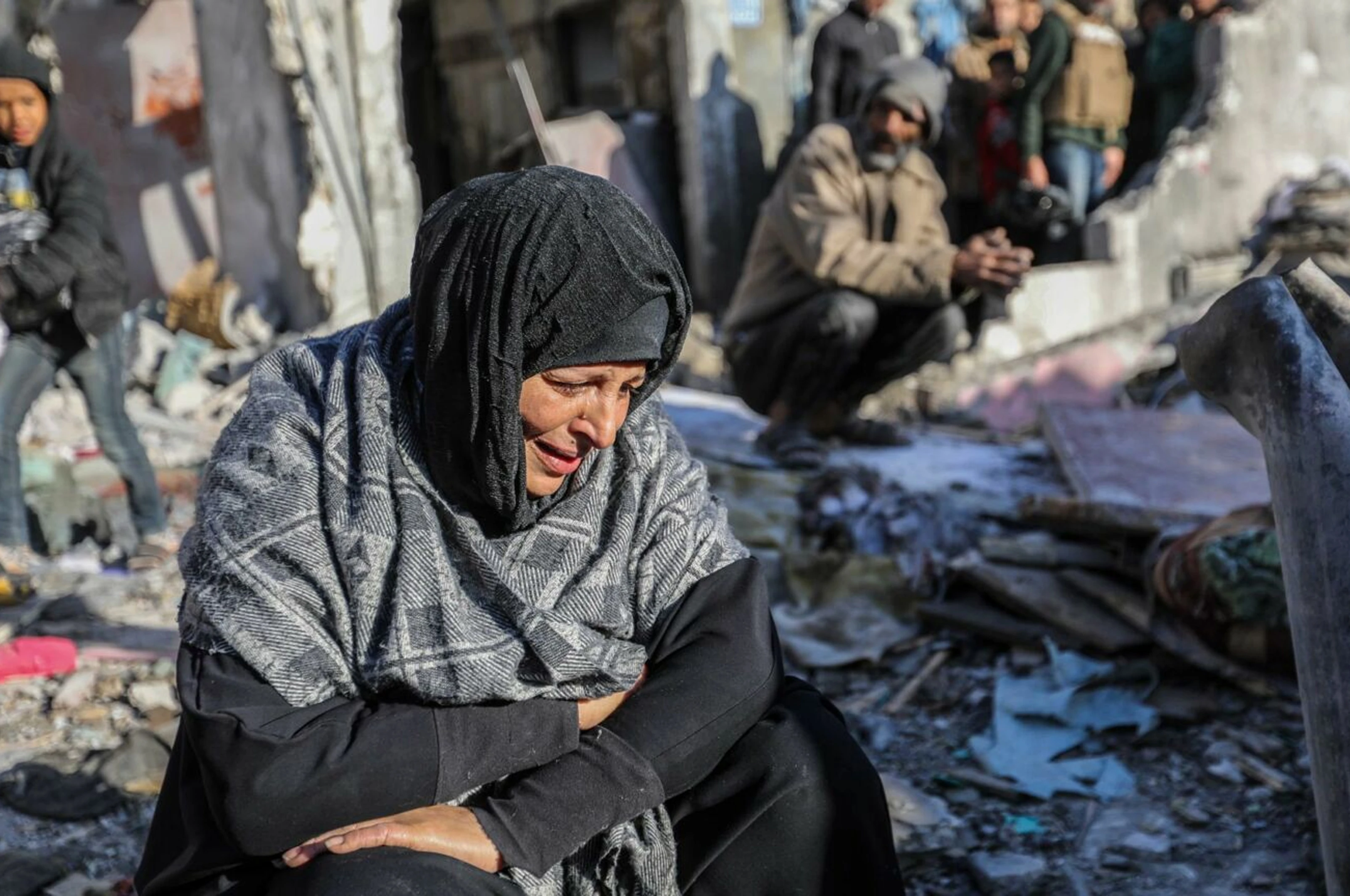د فلسطین بشر حقونو مرکز: د اسرائیلو بریدونو کې تر ۱۲ زرو زیاتې ښځې شهیدانې شوې