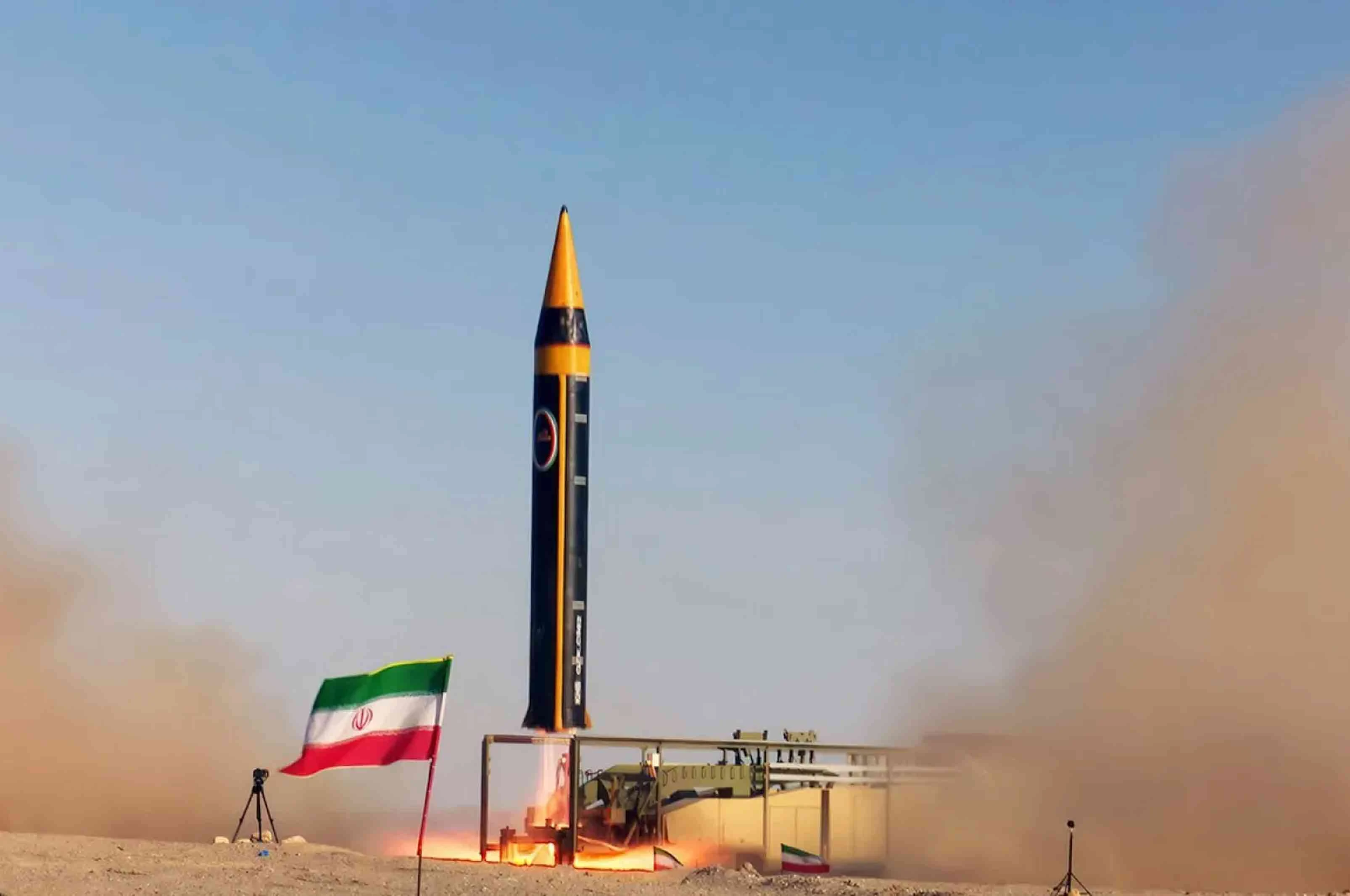 د ایران پوځ لوی درستیز: ډېر ژر به د اسرائيلو پر وړاندې یرغلیز عملیات پیل کړي