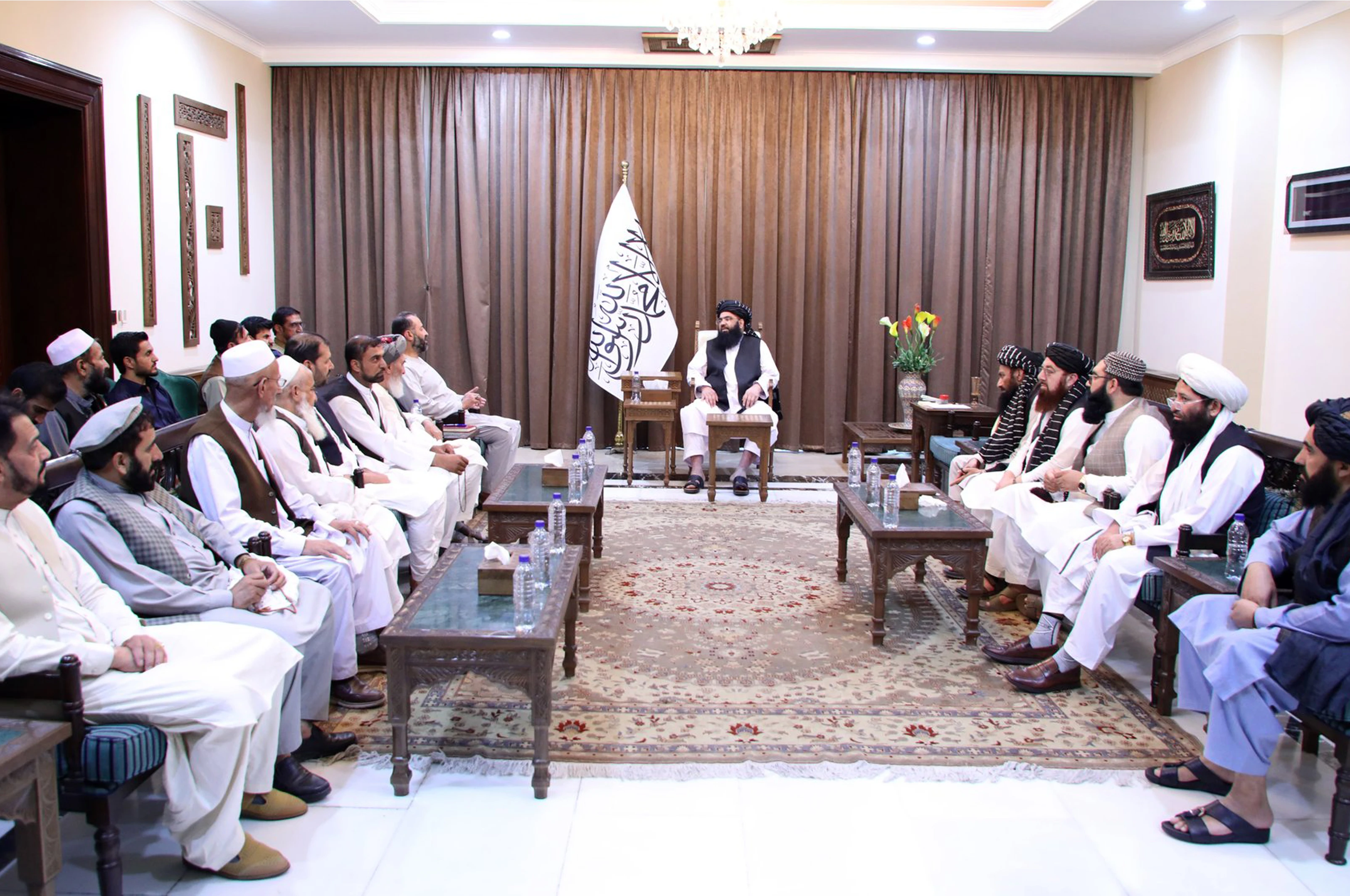سوداګرو او پانګوالو د اسانتیاوو په موخه به نور ګامونه واخېستل شي